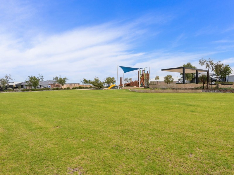 13 Capilano Avenue, Yanchep WA 6035