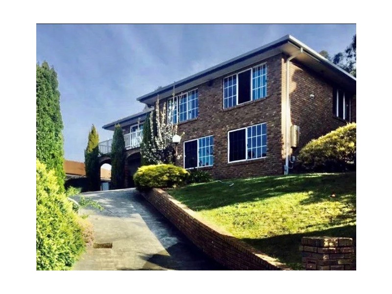 18 Jabez Crescent, Lenah Valley TAS 7008