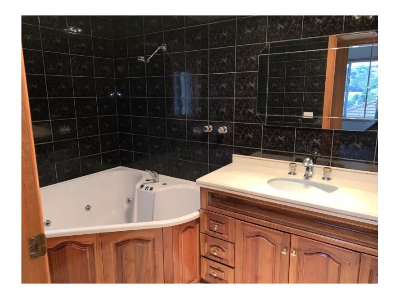 18 Jabez Crescent, Lenah Valley TAS 7008