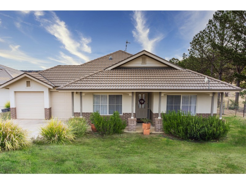 1B Cluny Road, Armidale NSW 2350