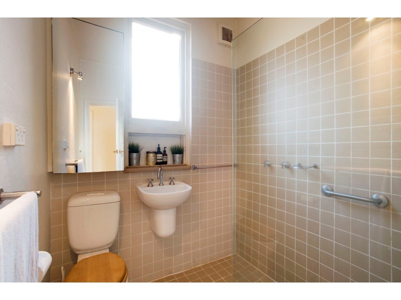 4/11 Pilley Street, St Kilda East VIC 3183