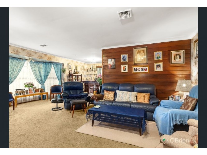 2 Larnook Crescent, Aspendale VIC 3195