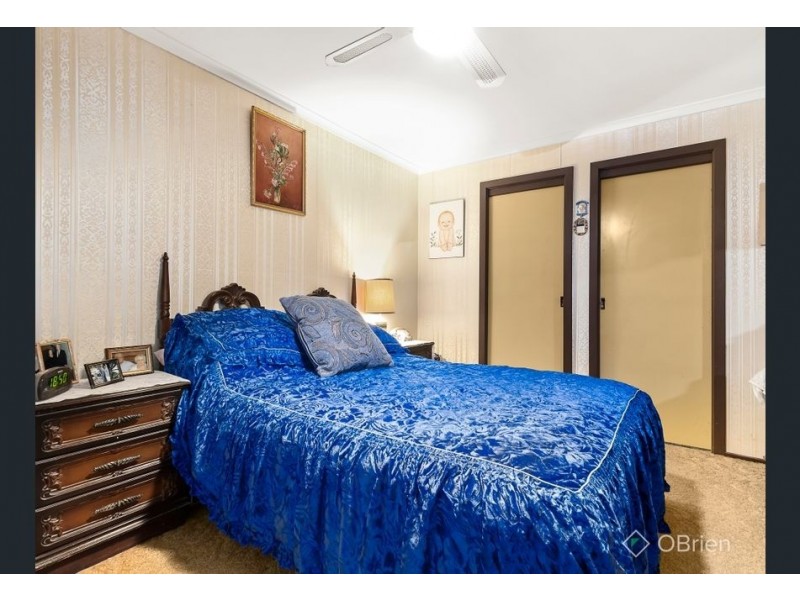 2 Larnook Crescent, Aspendale VIC 3195