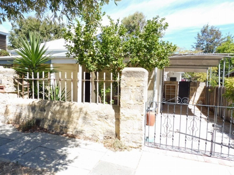 33 King William Street, South Fremantle WA 6162