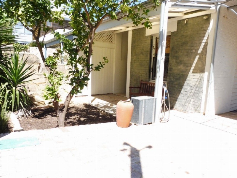 33 King William Street, South Fremantle WA 6162