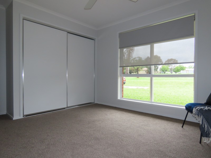 1/2 Gentle Road, Tangambalanga VIC 3691