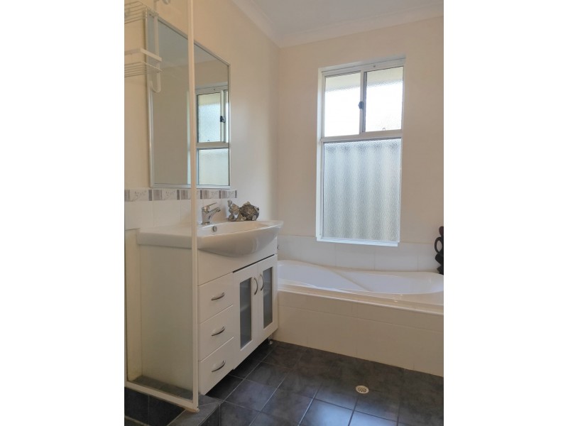 132A Chittering Road, Bullsbrook WA 6084