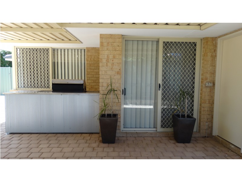 2/23 Clydesdale Street, Como WA 6152