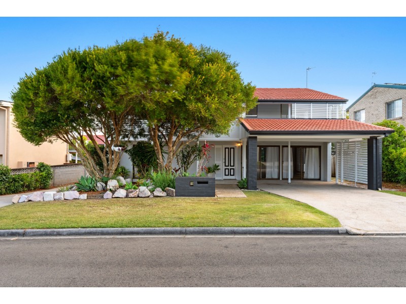 18 Culla Culla Street, Battery Hill QLD 4551