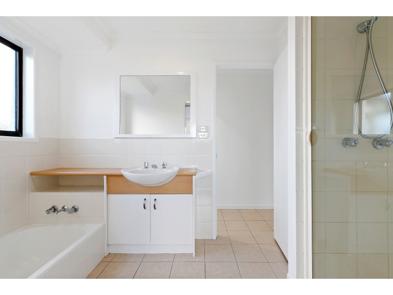 18 Culla Culla Street, Battery Hill QLD 4551