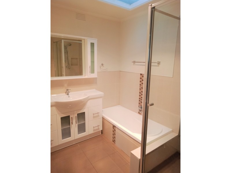 1/3 Balcombe Street, Frankston VIC 3199