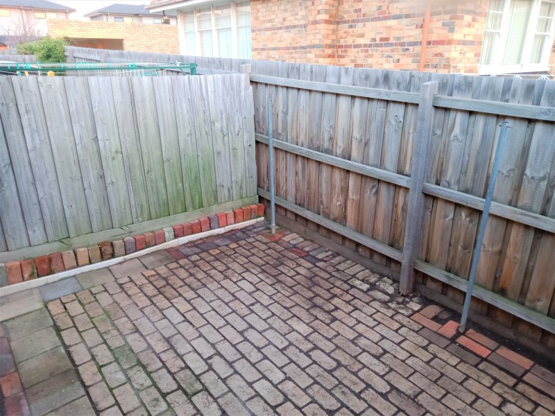 1/3 Balcombe Street, Frankston VIC 3199