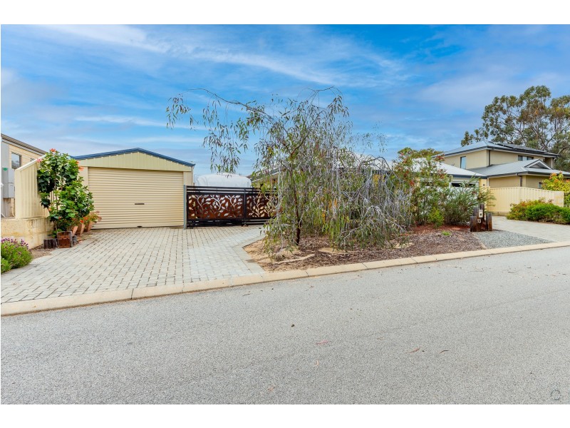 33 Carnaby Drive, Dawesville WA 6211