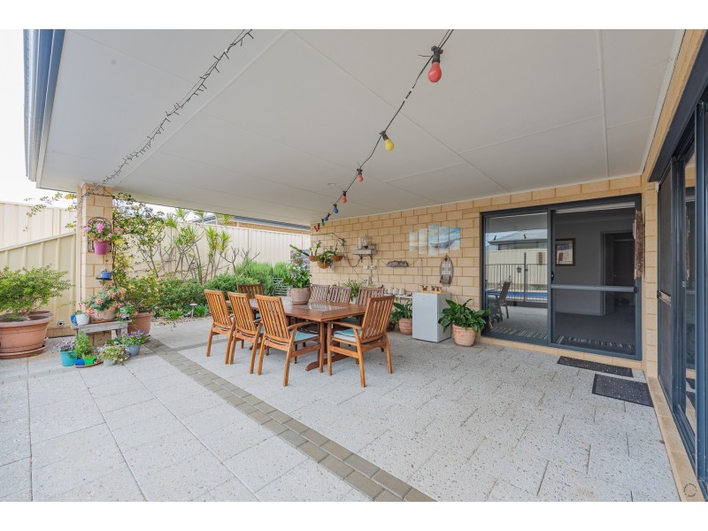 33 Carnaby Drive, Dawesville WA 6211