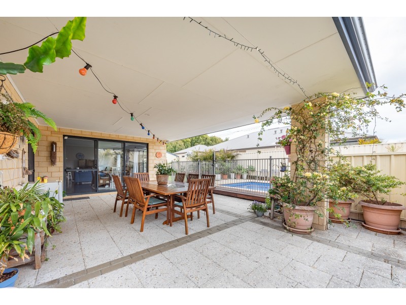 33 Carnaby Drive, Dawesville WA 6211