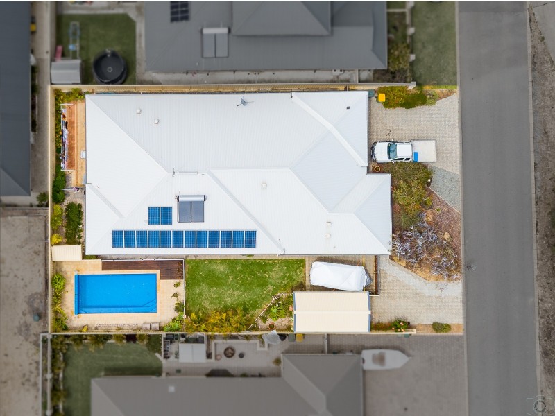 33 Carnaby Drive, Dawesville WA 6211