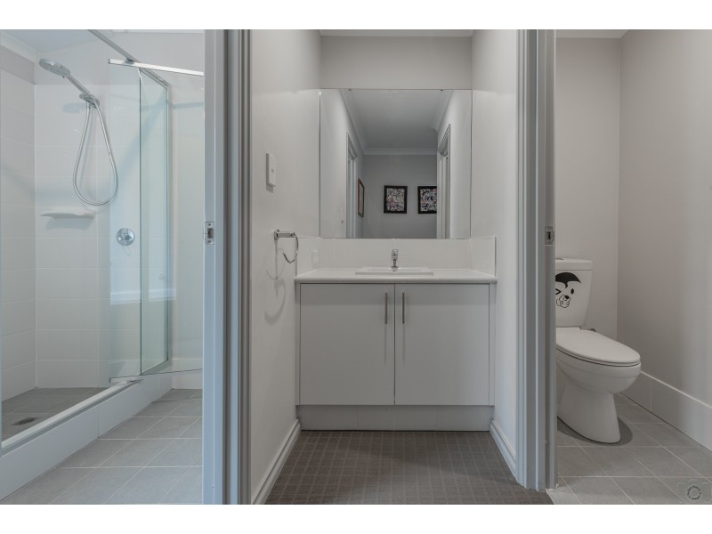 33 Carnaby Drive, Dawesville WA 6211