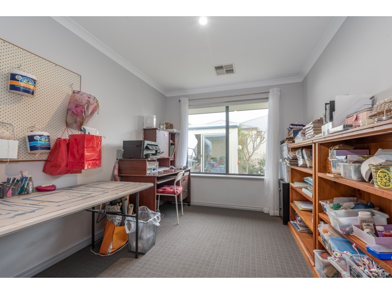 33 Carnaby Drive, Dawesville WA 6211