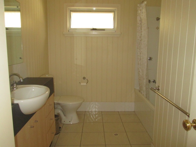 23 Helles Street, Moorooka QLD 4105