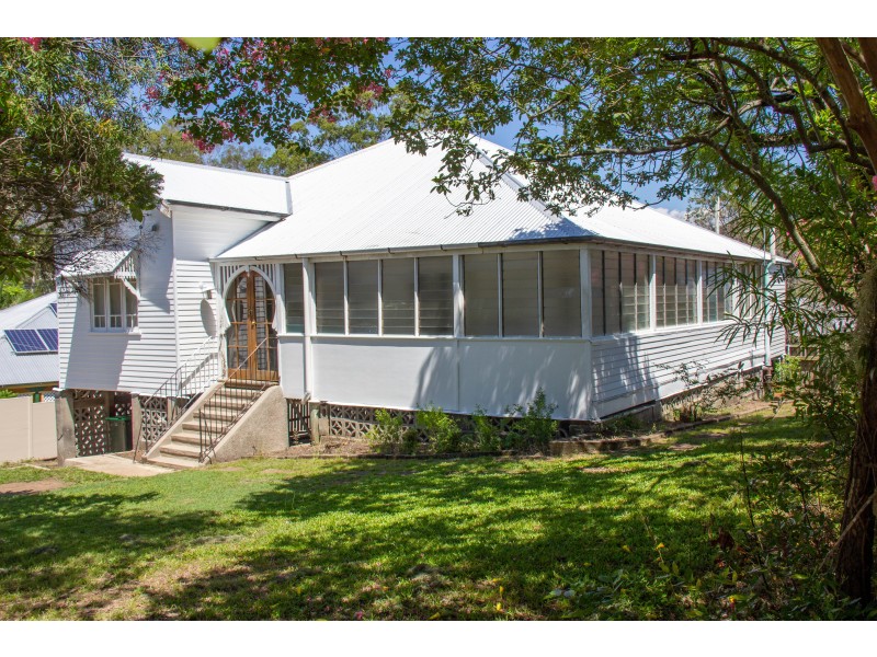 117 Simpsons Road, Bardon QLD 4065