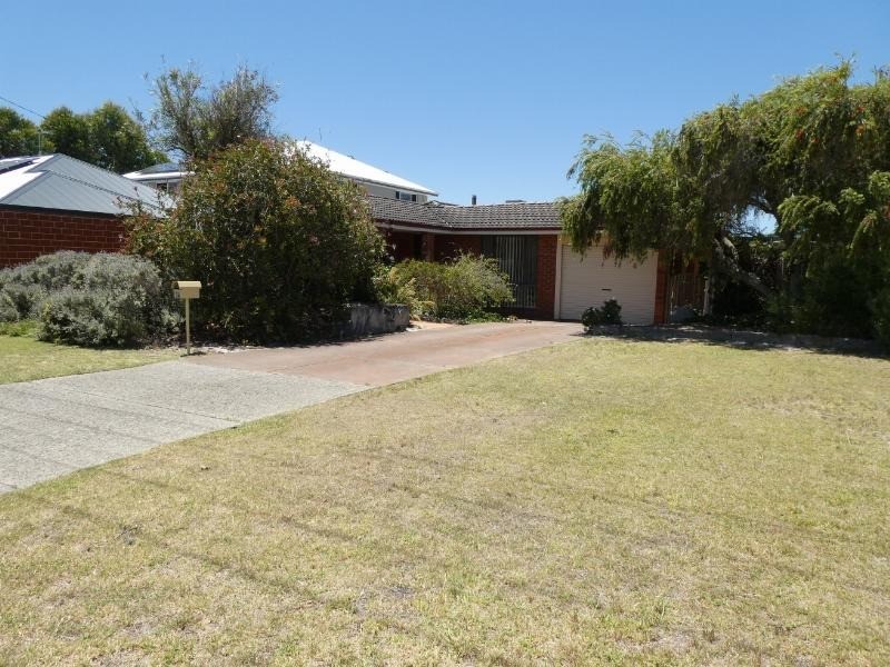 34 Canterbury Drive, Willetton WA 6155