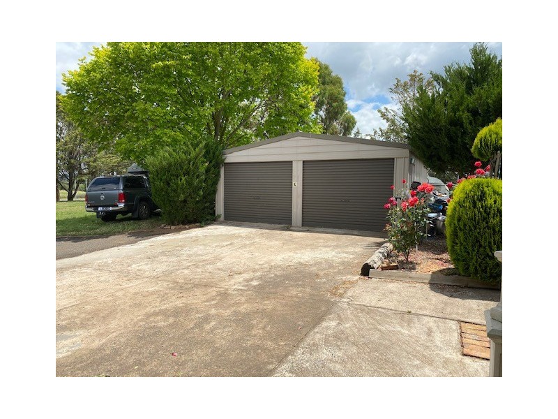 274 Leeds Parade, Orange NSW 2800