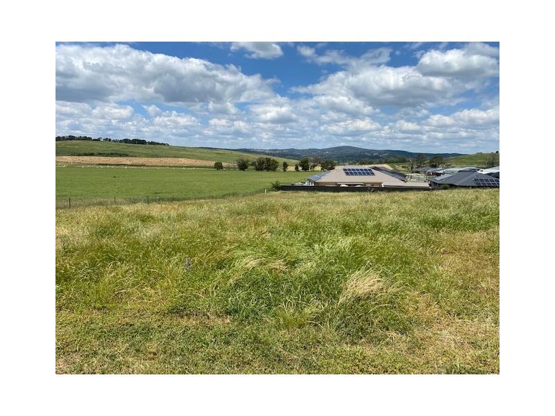 274 Leeds Parade, Orange NSW 2800