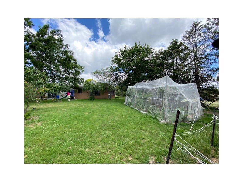 274 Leeds Parade, Orange NSW 2800