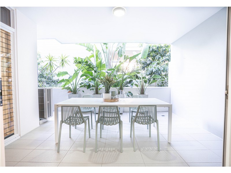 2/21 Dixon Street, New Farm QLD 4005