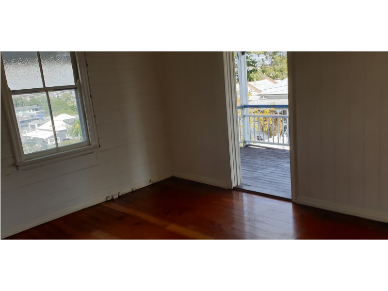 31 Wambool Street, Bulimba QLD 4171