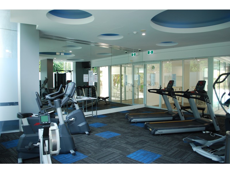 18 Enderley Avenue, Surfers Paradise QLD 4217