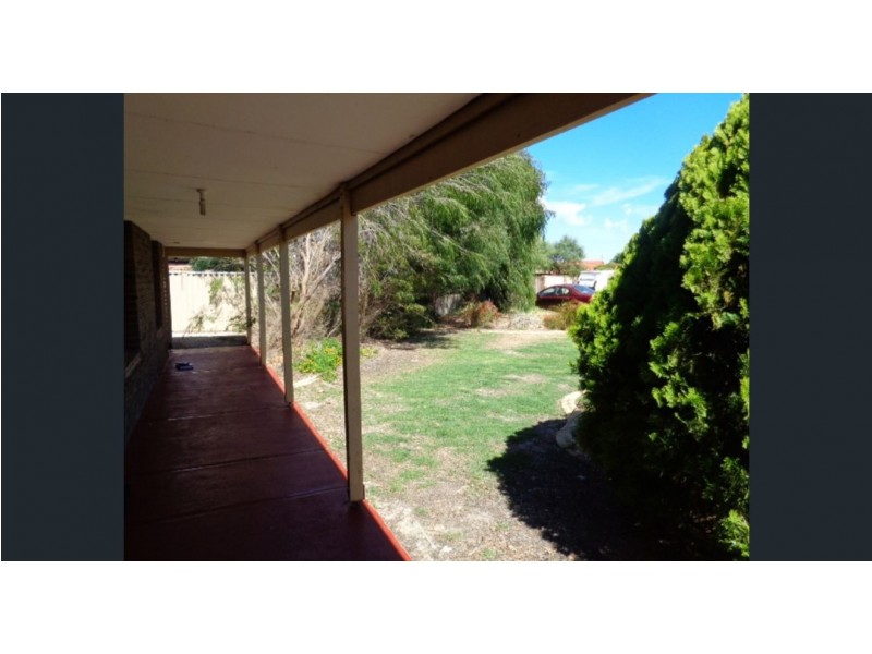 4 Perrona Gardens, Mullaloo WA 6027