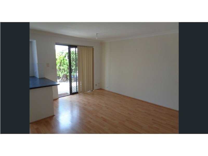 4 Perrona Gardens, Mullaloo WA 6027