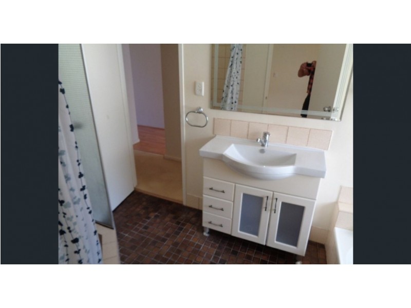 4 Perrona Gardens, Mullaloo WA 6027