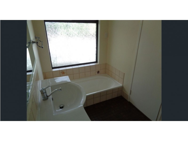 4 Perrona Gardens, Mullaloo WA 6027