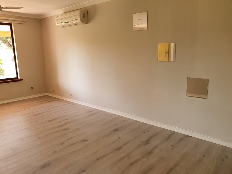 4 Perrona Gardens, Mullaloo WA 6027