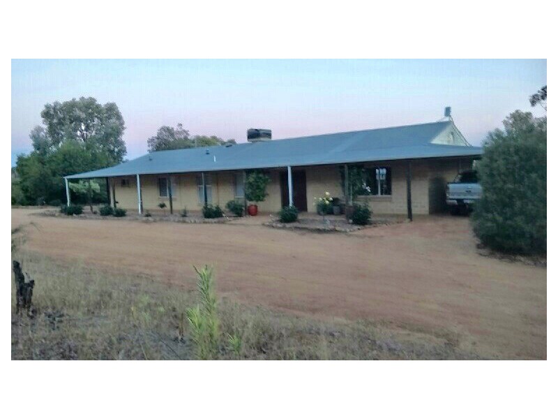 126 Harvester Drive, Toodyay WA 6566
