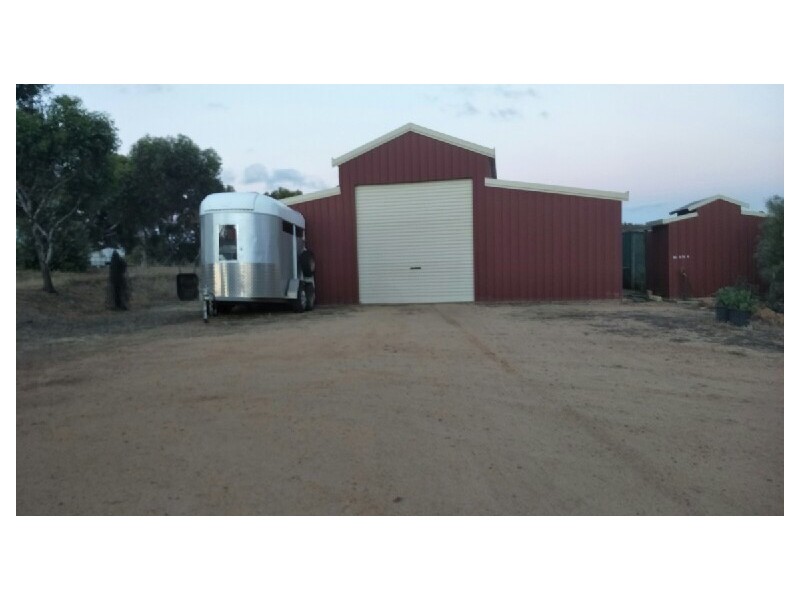 126 Harvester Drive, Toodyay WA 6566