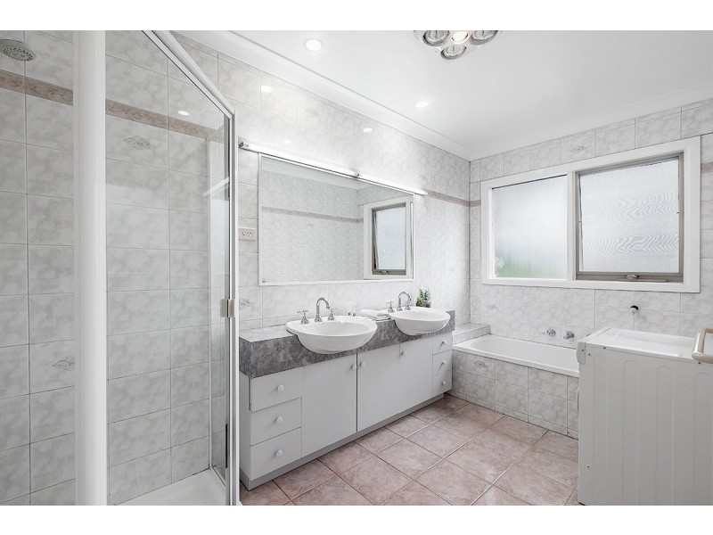 2/3 Packer Street, Murrumbeena VIC 3163