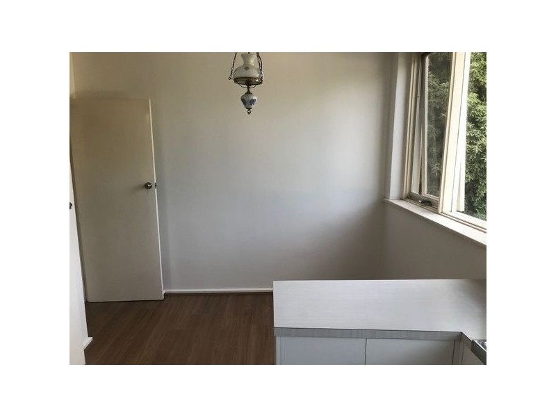 4/223 Alma Road, St Kilda East VIC 3183