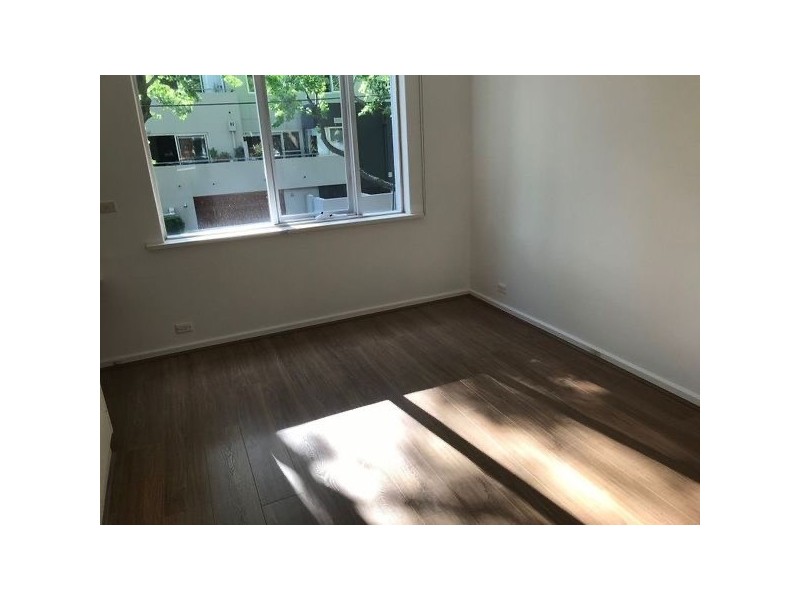 4/223 Alma Road, St Kilda East VIC 3183