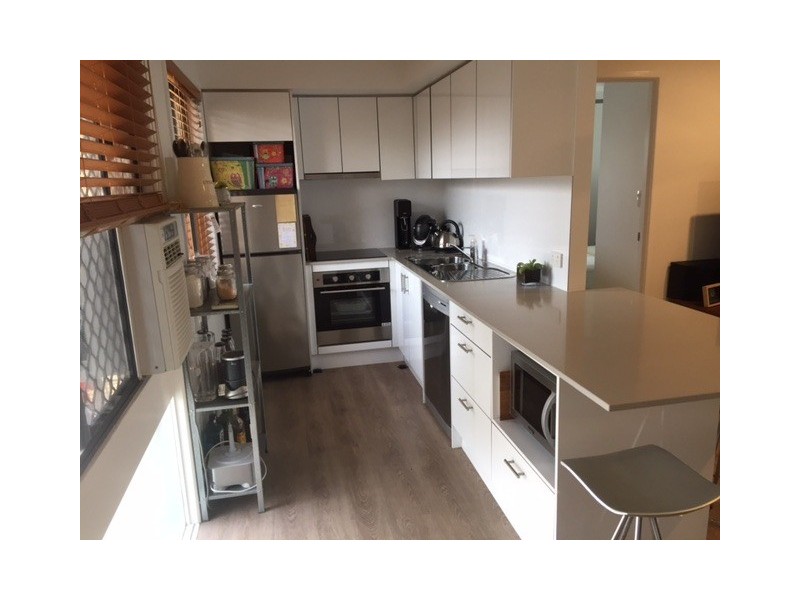 4/27 Thomas Drive, Surfers Paradise QLD 4217