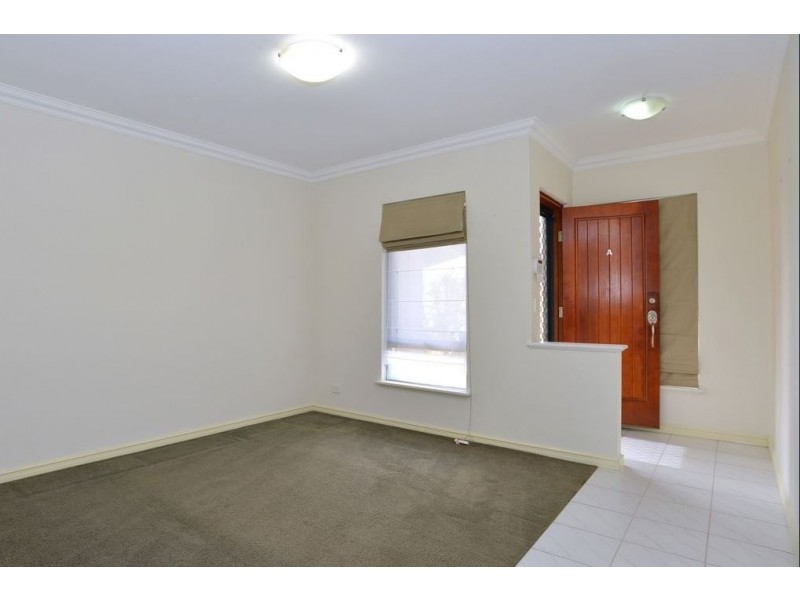 24A Knutsford Avenue, Rivervale WA 6103