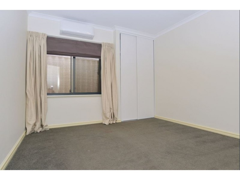 24A Knutsford Avenue, Rivervale WA 6103