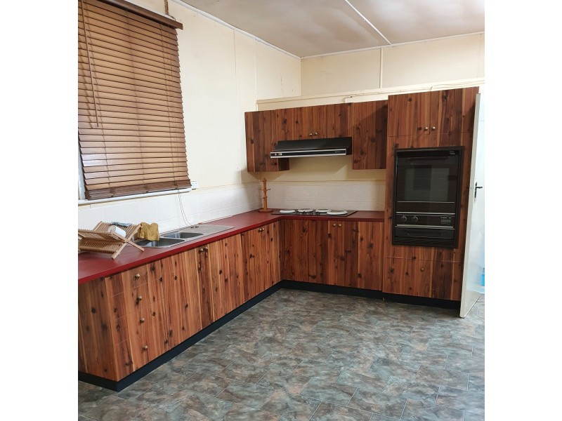 3 Station Street, Gilgandra NSW 2827