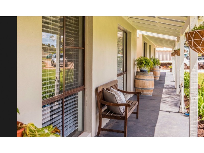 68 George Street, West Swan WA 6055