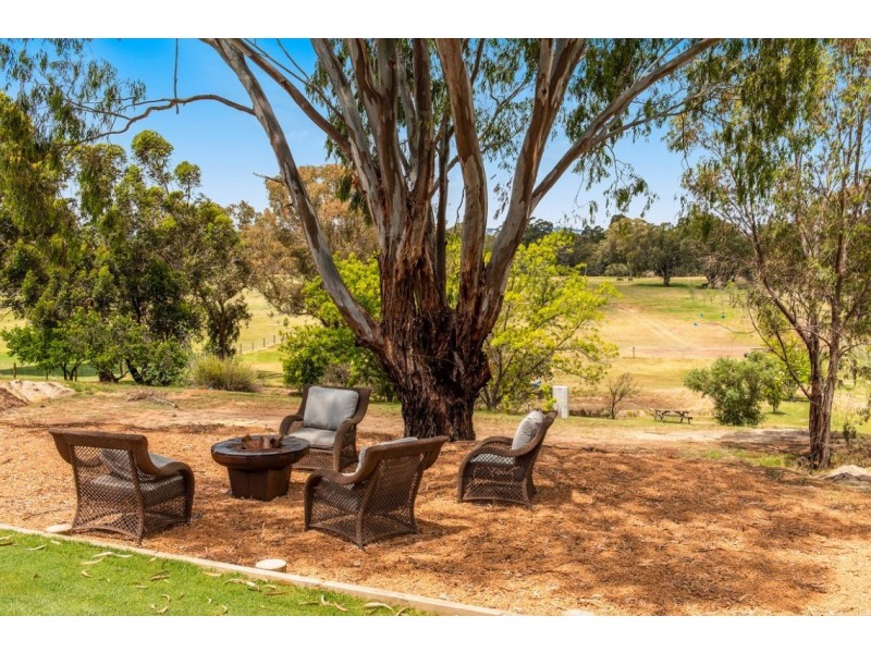 68 George Street, West Swan WA 6055
