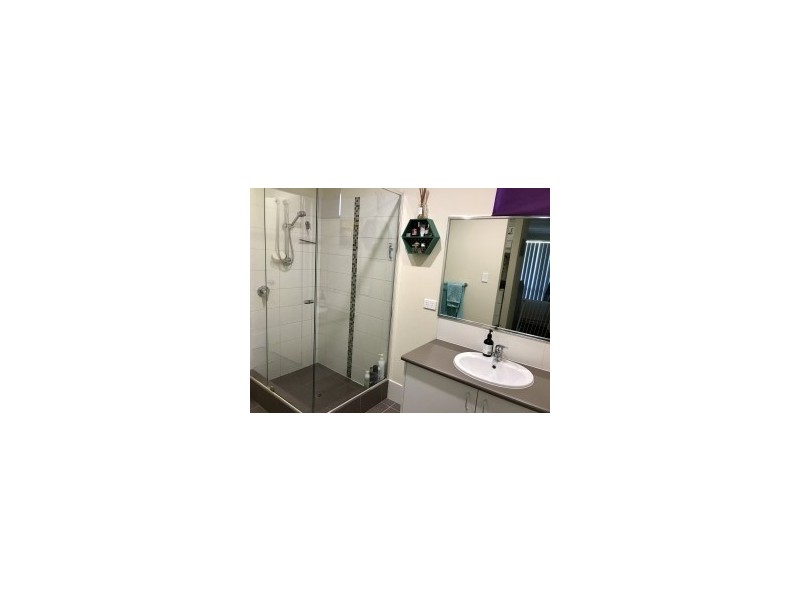 72 Bottlenose Circuit, Waikiki WA 6169