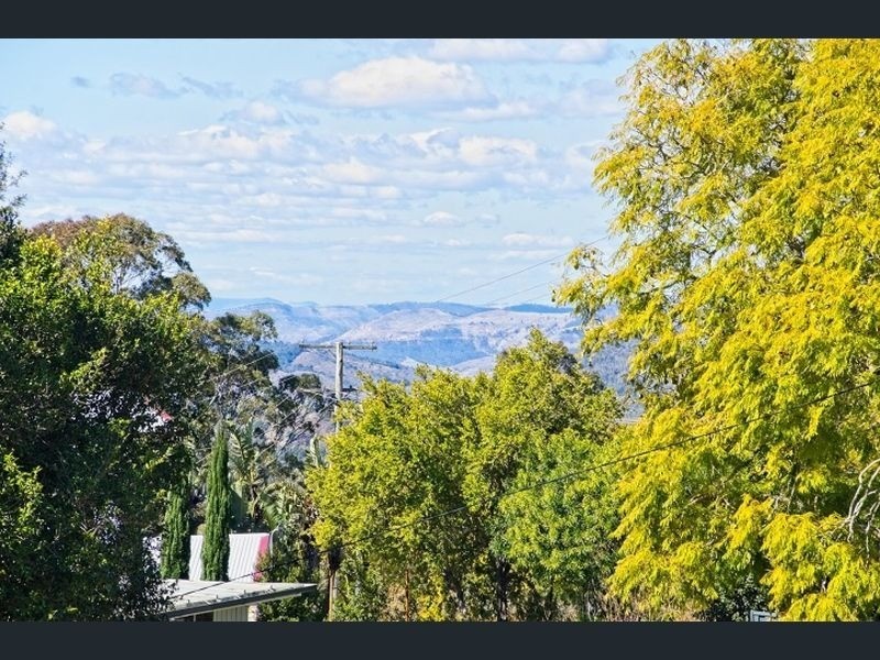 51 Curtis Street, East Toowoomba QLD 4350