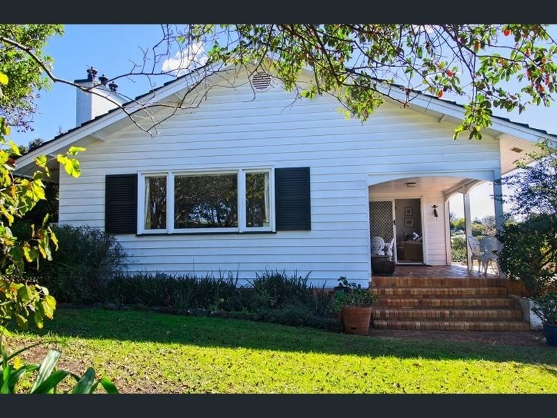 51 Curtis Street, East Toowoomba QLD 4350